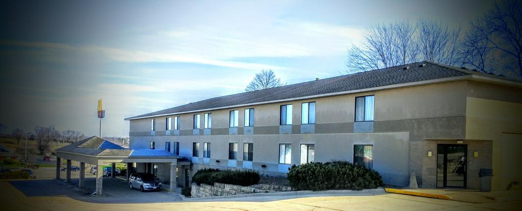 Econo Lodge Maquoketa Buitenkant foto